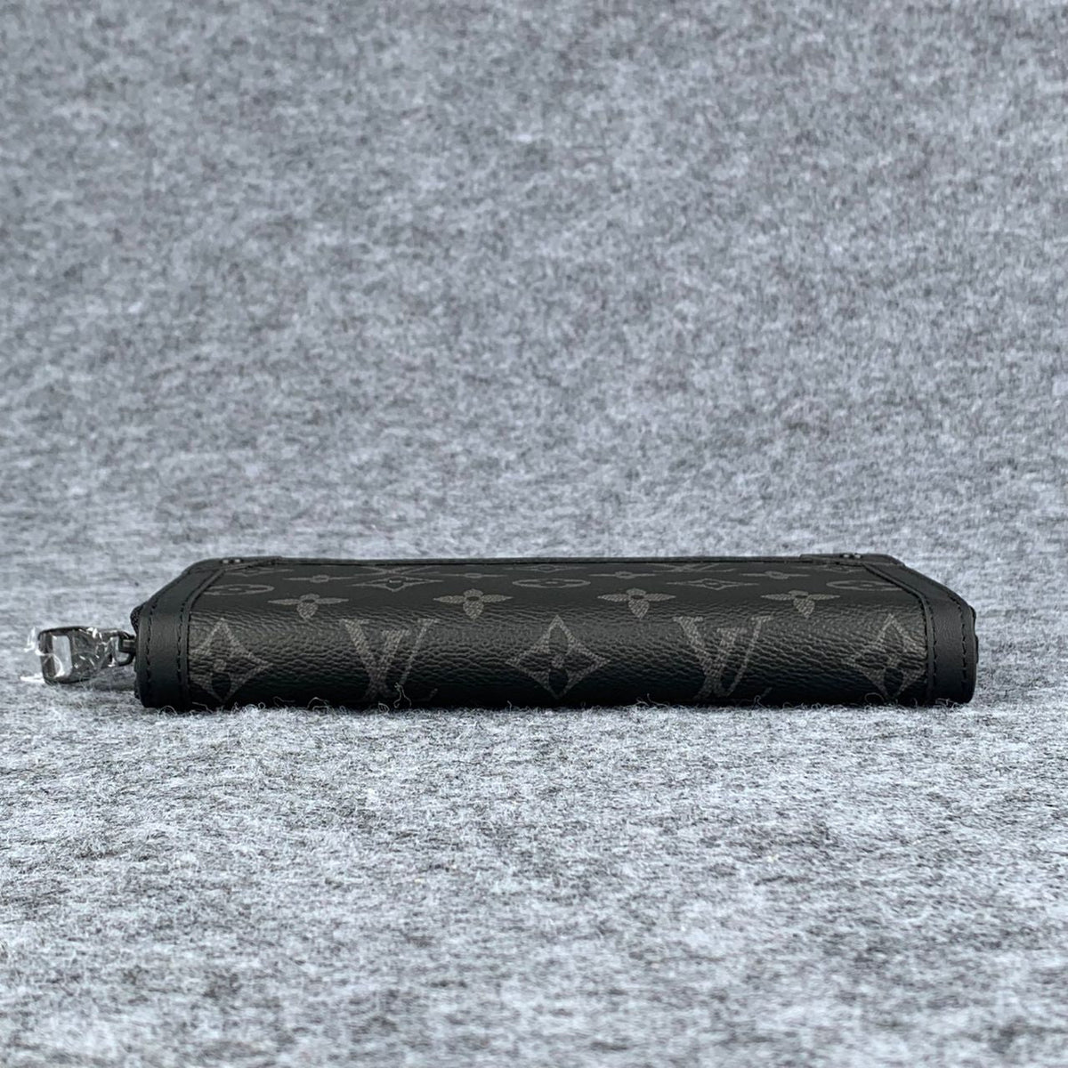 LV Horizontal Zippy Wallet 'Black'