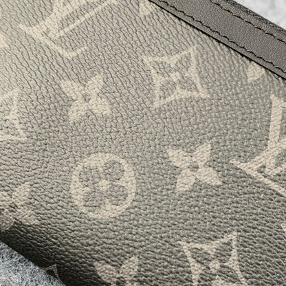LV Horizontal Zippy Wallet 'Black'